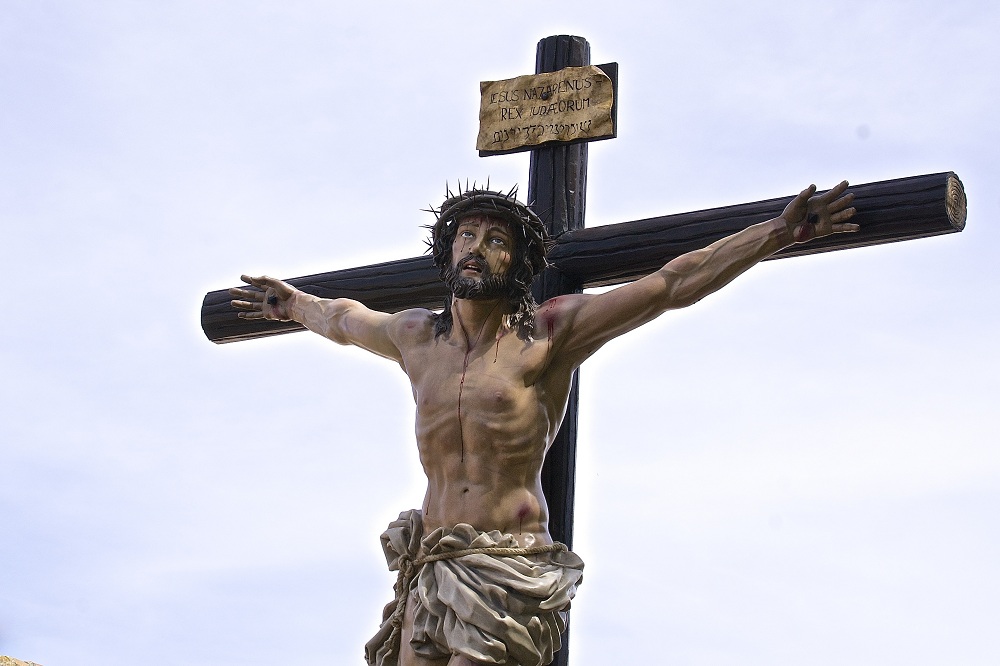 Perchè Gesù in croce è un simbolo importante per i cattolici?