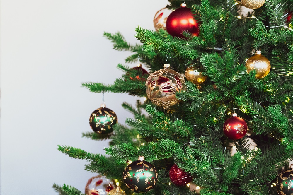 Addobbare l'albero di Natale: regole e consigli - Holyblog