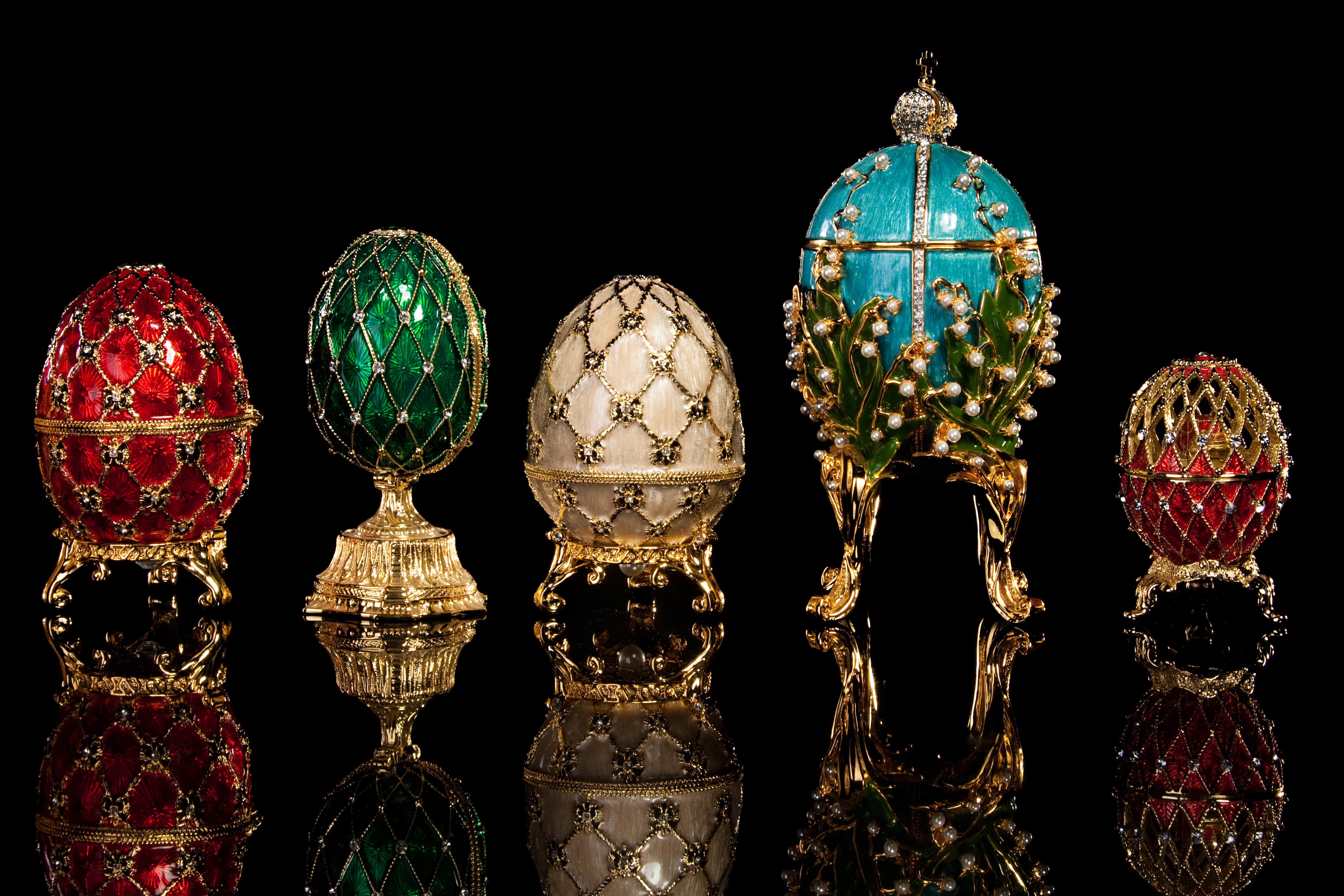 La storia delle uova Fabergé e la creazione di gioielli unici e rari -  Holyblog